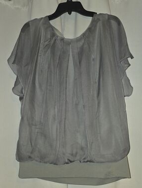 +Kiss Gray Chiffon Pleated Flutter-Sleeve Blouse